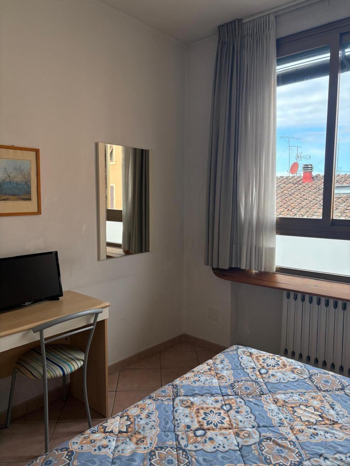 Hotel Girasole House Florenz Zimmer foto